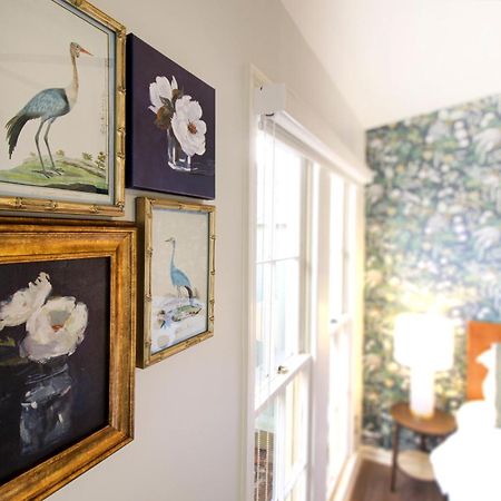 Private Patio Retreat In Charming Downtown Apartment Savannah Luaran gambar